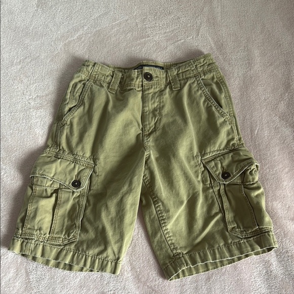 American Eagle Outfitters Khaki Cargo Shorts Relaxed Fit - Picture 1 of 3